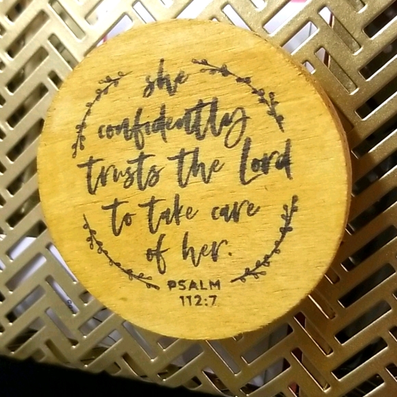 Psalm 112:7 Magnet - Picture 1 of 1